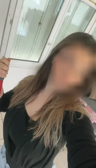 Elsa, 20