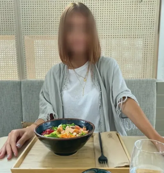 Emilia, 37