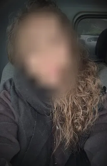 Maria, 24