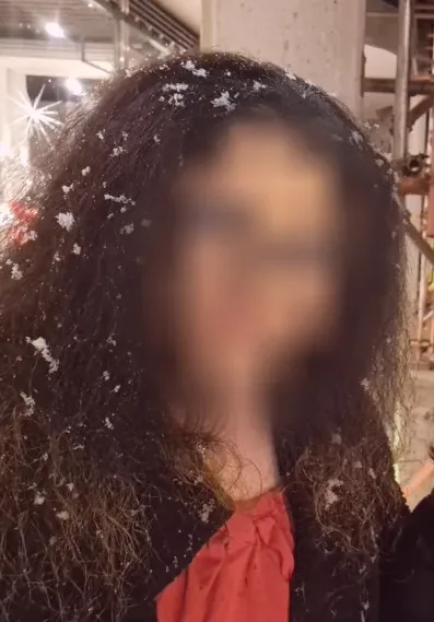 Nathalie, 24